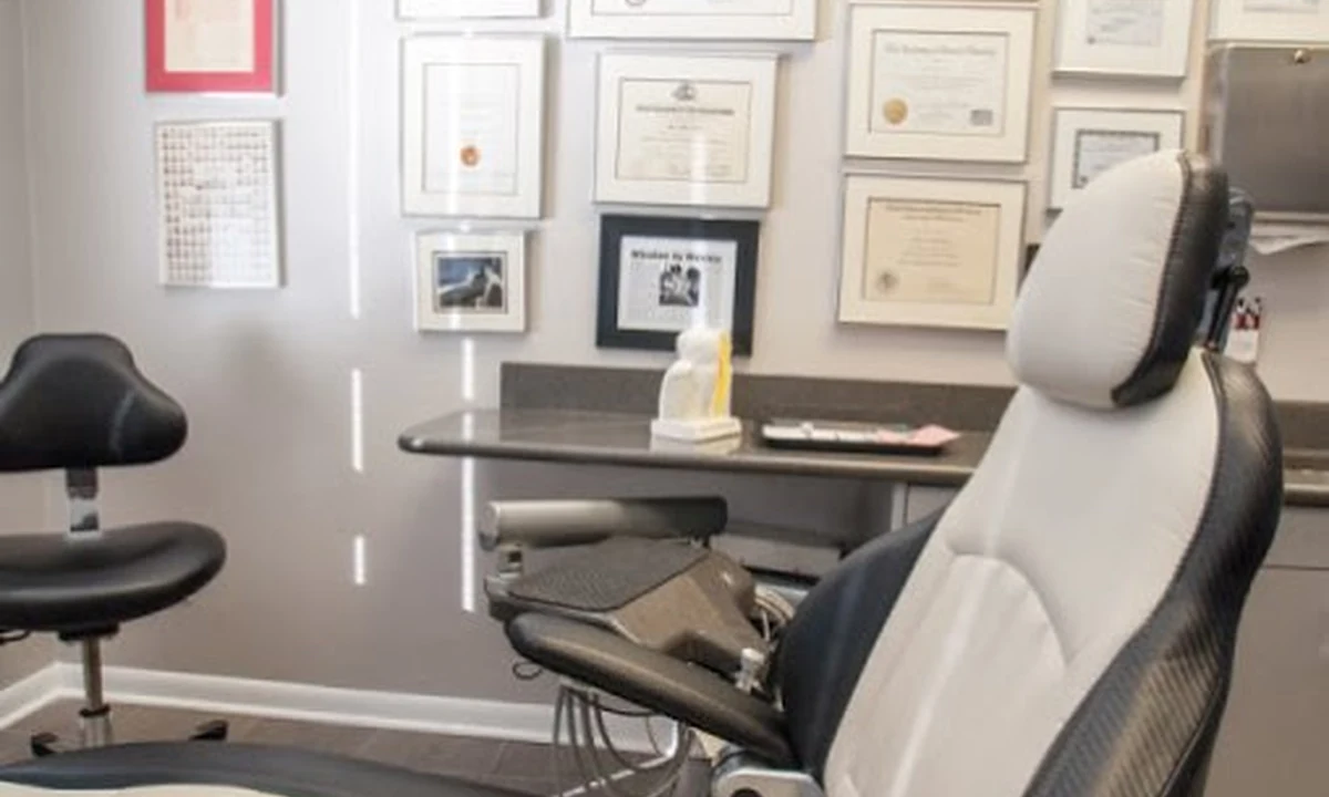 Bone grafting treatment room at Loukas Dentistry in Park Ridge IL